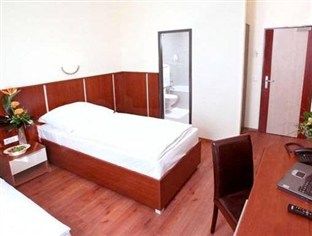Atlas City Hotel München Ngoại thất bức ảnh