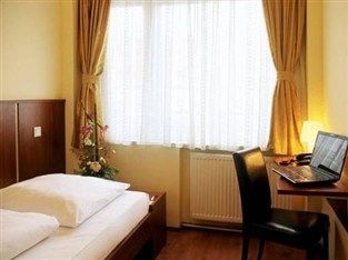 Atlas City Hotel München Ngoại thất bức ảnh